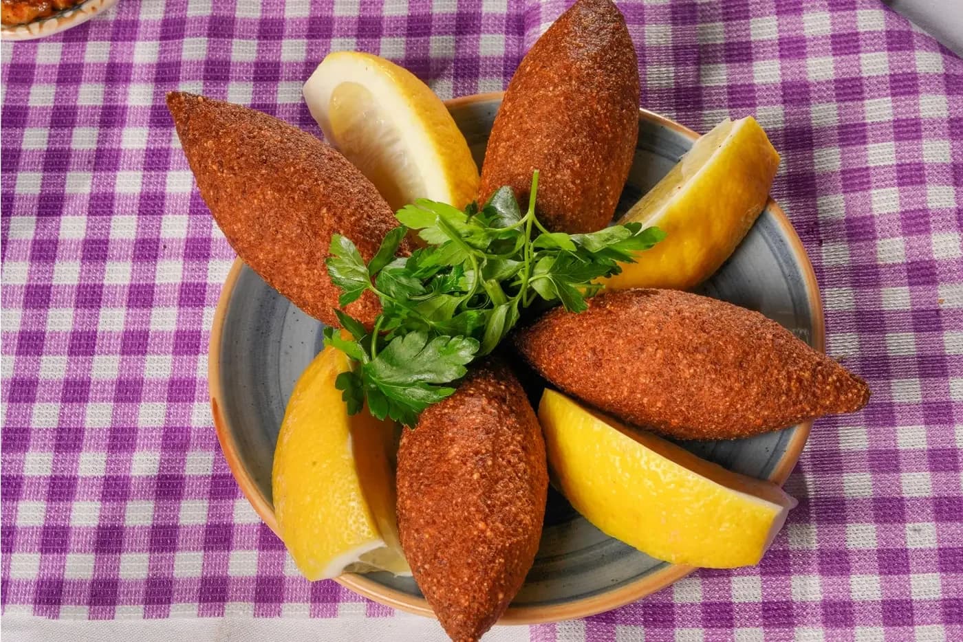 İçli Köfte — KMU Mehmet Usta Aksaray